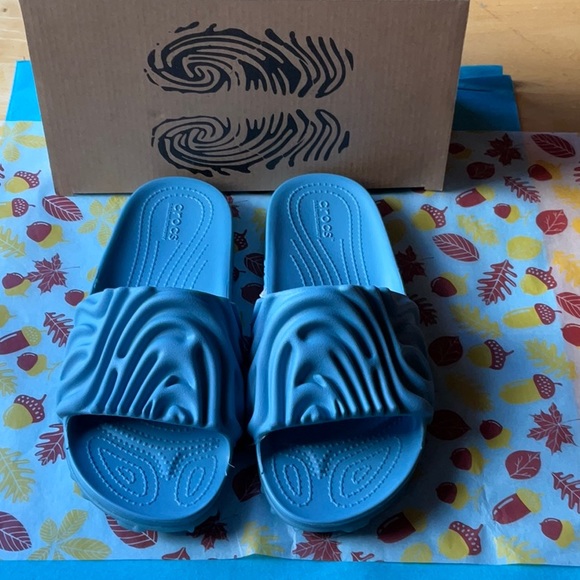💙 SALEHE BEMBURY X CROCS THE POLLEX SLIDE  💙 NWT 💙 - Picture 10 of 16